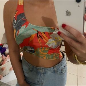 Off the shoulder top🌿